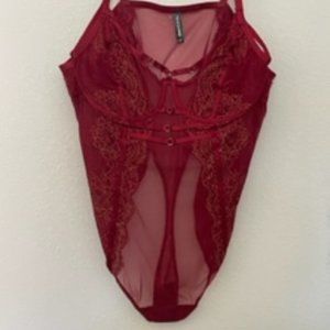 LACE THONG BODYSUIT